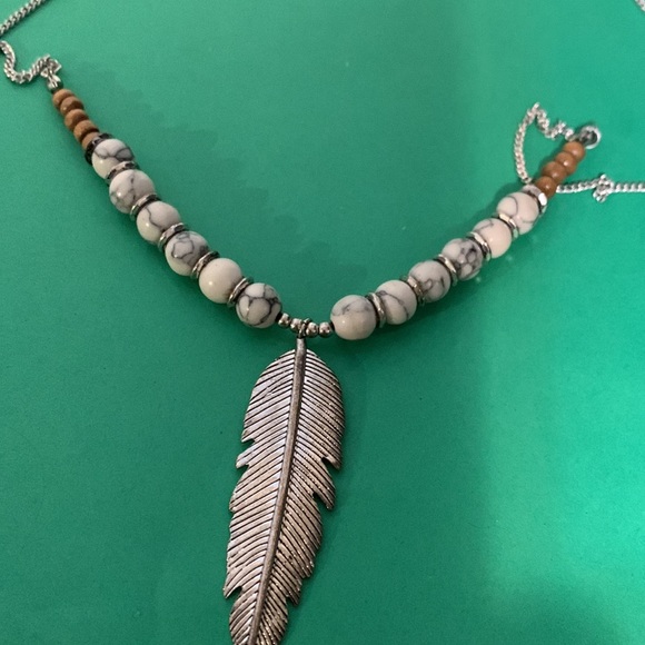 Gorgeous necklace 29” - Picture 2 of 7